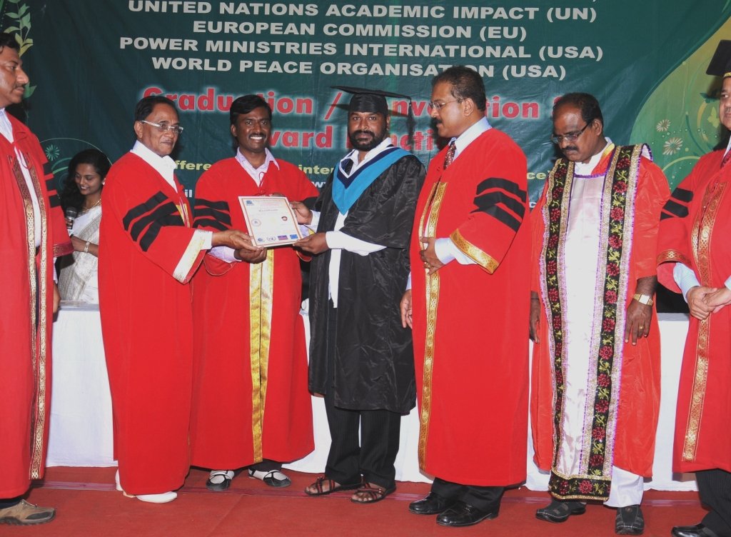 DOCTORATE & LIFETIME ACHIEVEMENT AWARD